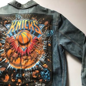 🛑 SOLD 🛑 Vintage knicks cut and sew jean jacket